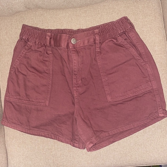 Old Navy girls size 16, washed-maroon shorts. - Picture 1 of 3